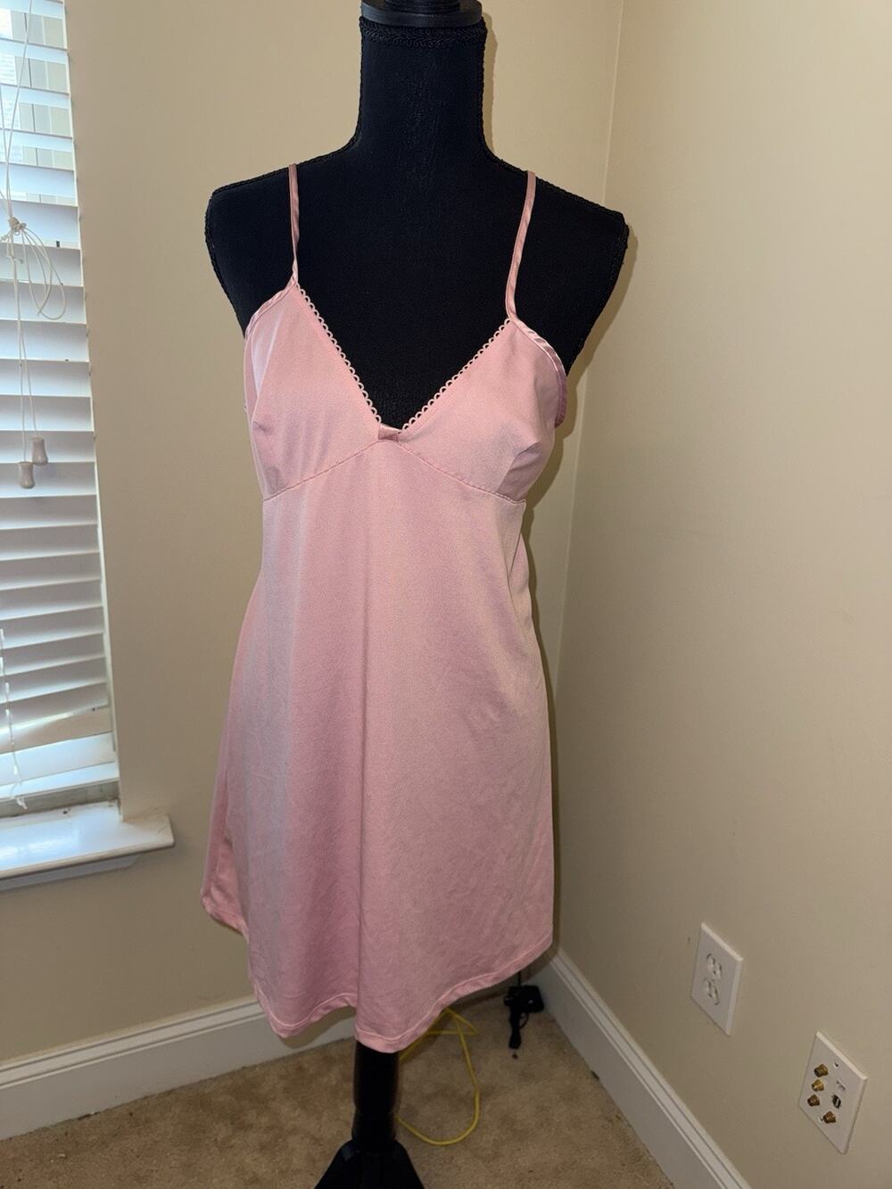 Secret Treasures Womens Nightgown Size M 8-10 Pink Cutesy Sleeveless Stretch